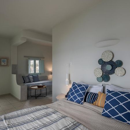 פירוסטפני Blue Dolphins Apartments מראה חיצוני תמונה