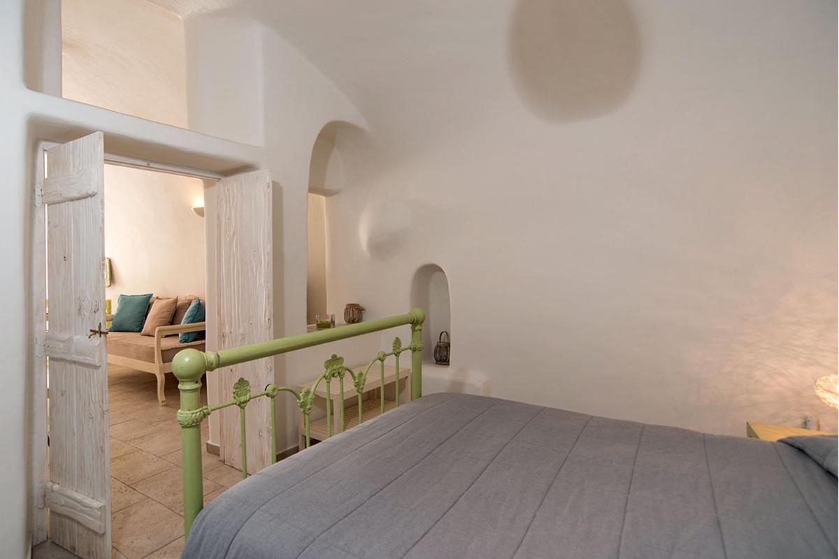 פירוסטפני Blue Dolphins Apartments מראה חיצוני תמונה