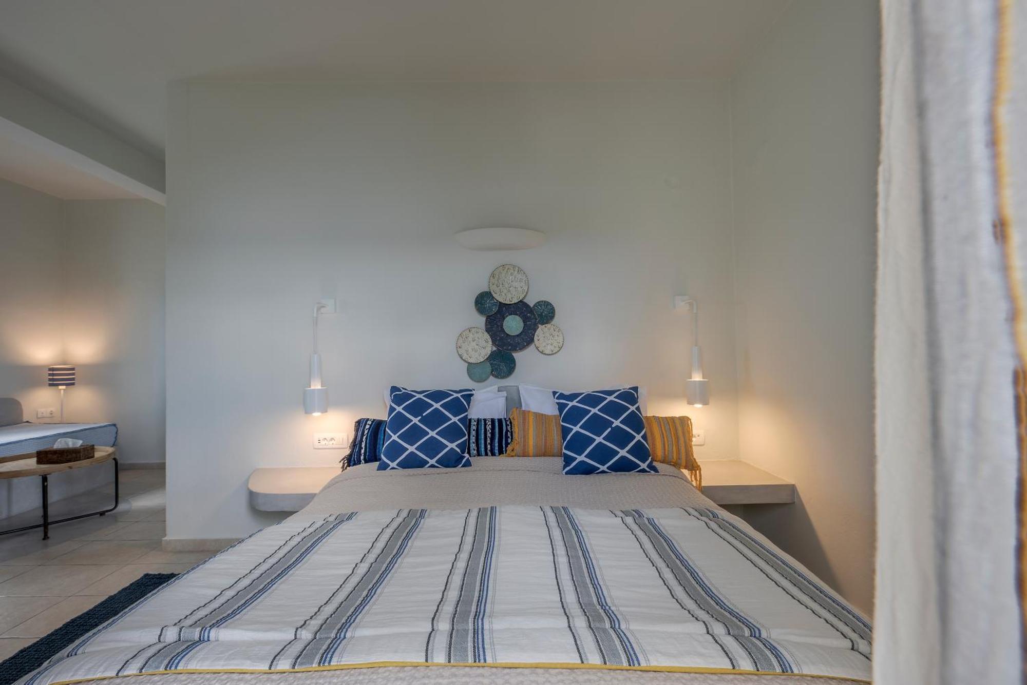פירוסטפני Blue Dolphins Apartments מראה חיצוני תמונה
