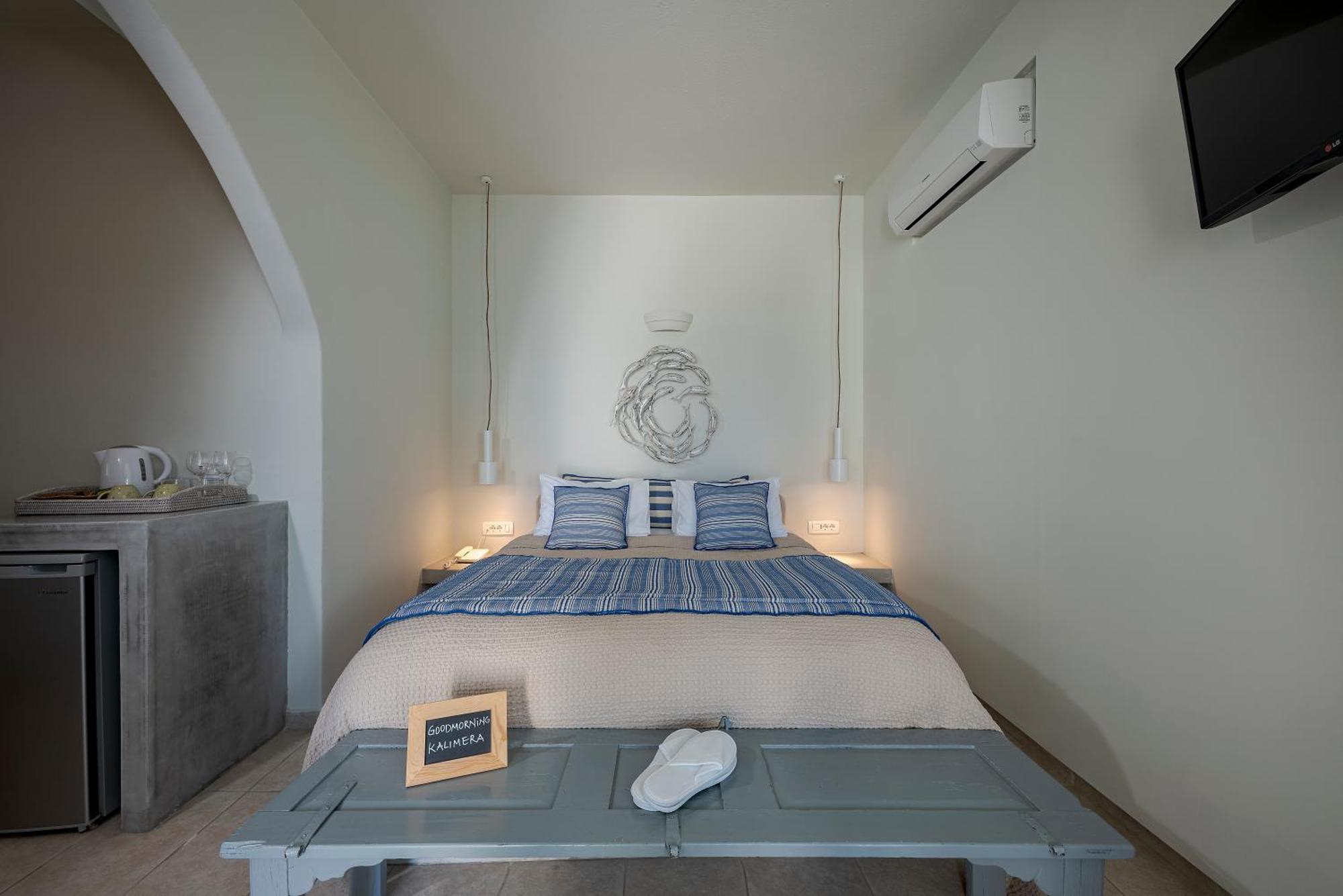 פירוסטפני Blue Dolphins Apartments מראה חיצוני תמונה