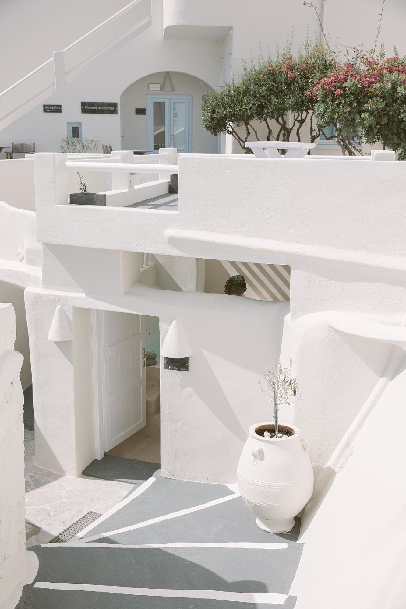פירוסטפני Blue Dolphins Apartments מראה חיצוני תמונה
