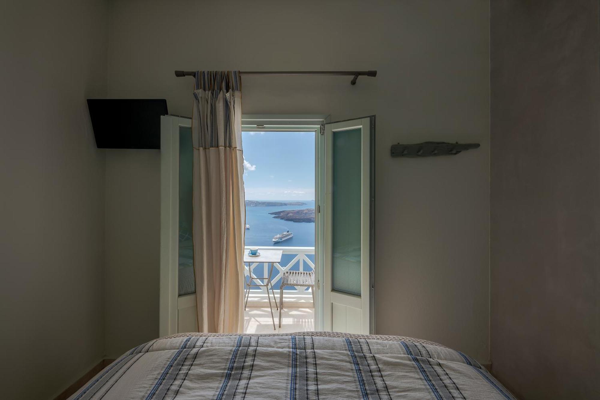 פירוסטפני Blue Dolphins Apartments מראה חיצוני תמונה
