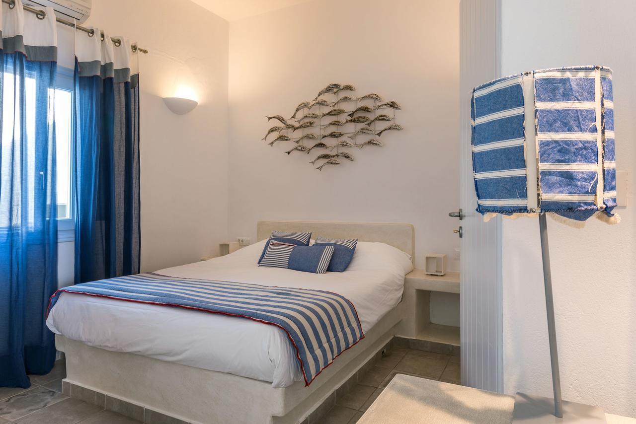 פירוסטפני Blue Dolphins Apartments מראה חיצוני תמונה